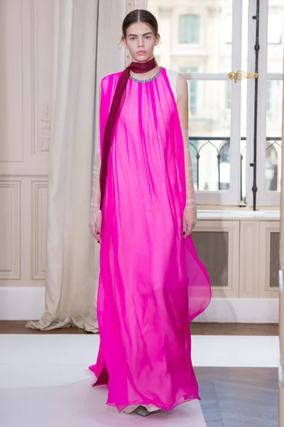 Look 28